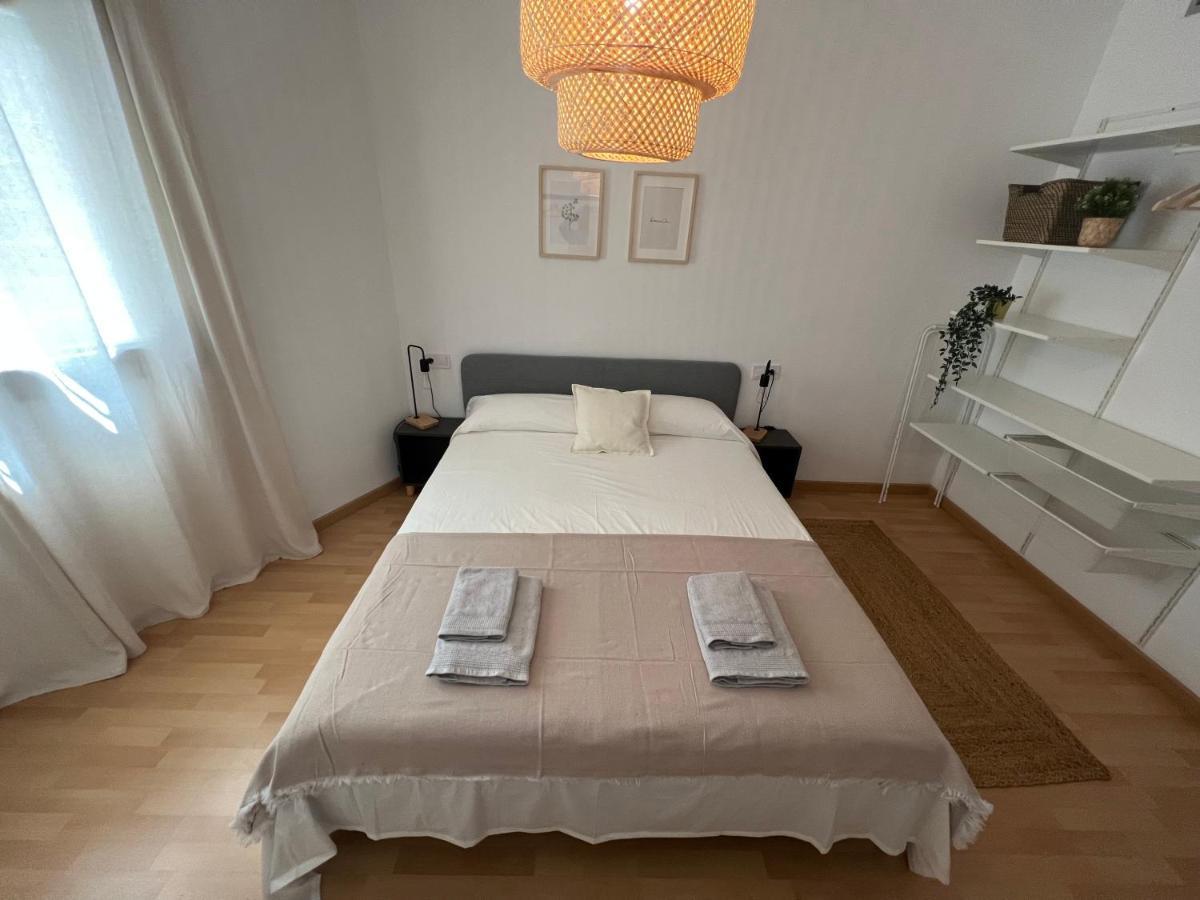 Cozy Apartment Well-Located In Terrassa, Barcelona Eksteriør bilde