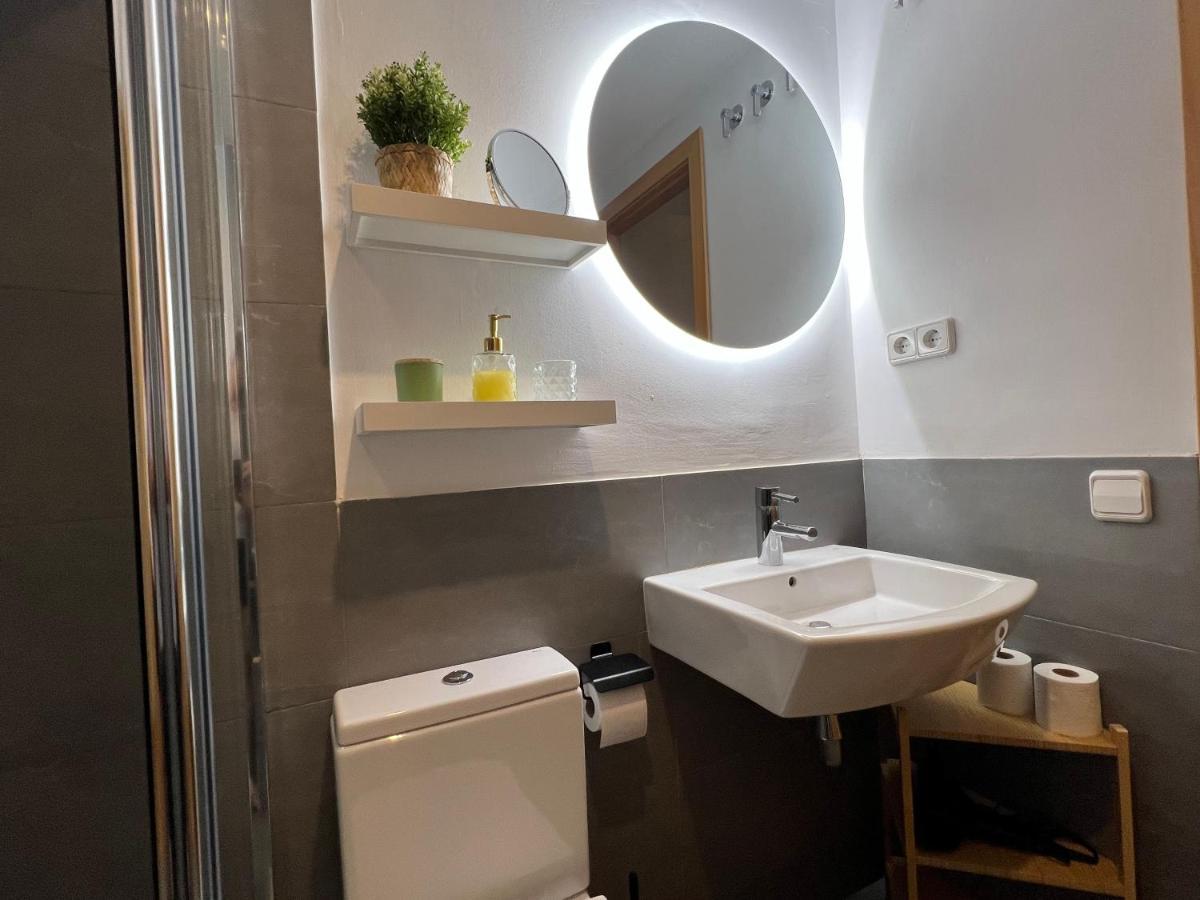 Cozy Apartment Well-Located In Terrassa, Barcelona Eksteriør bilde
