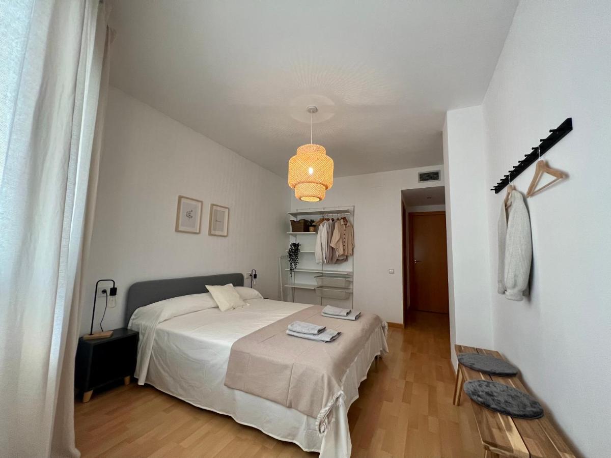 Cozy Apartment Well-Located In Terrassa, Barcelona Eksteriør bilde