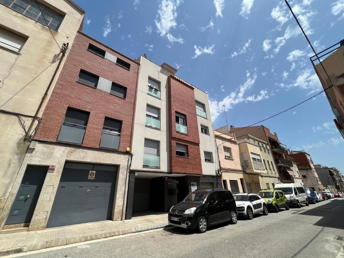 Cozy Apartment Well-Located In Terrassa, Barcelona Eksteriør bilde